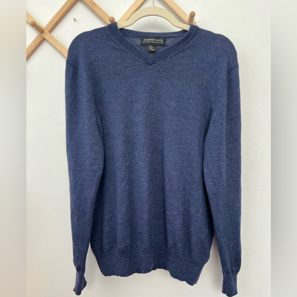 Men’s Sweater. Navy blue.